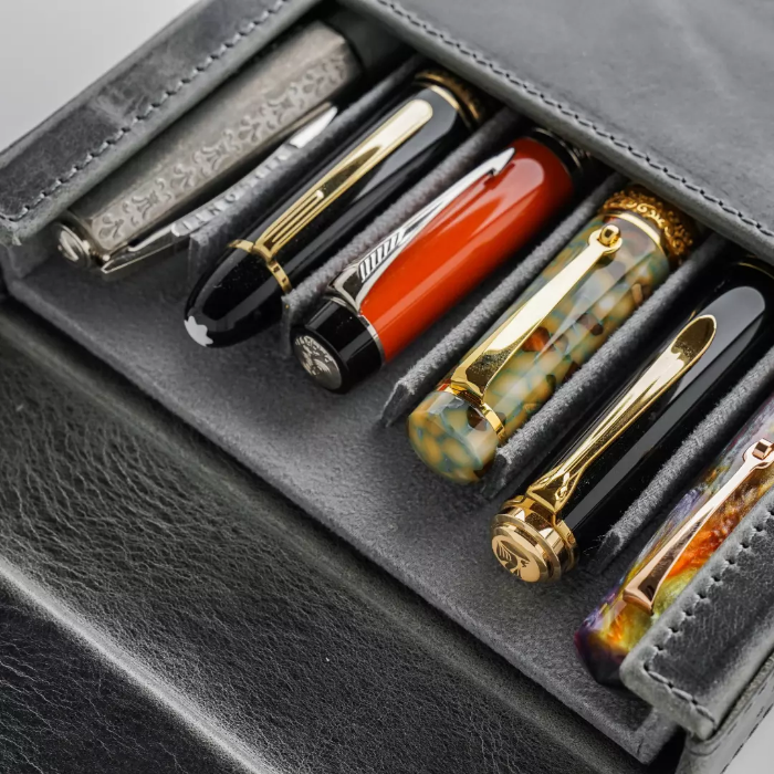 Galen Leather Magnum Opus皮革硬筆盒 灰色 六支裝 連可拆式筆盤