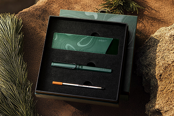 Lamy 凌美 Safari 狩獵系列 Matt Green 暗夜綠 鋼珠筆連皮套套裝 
